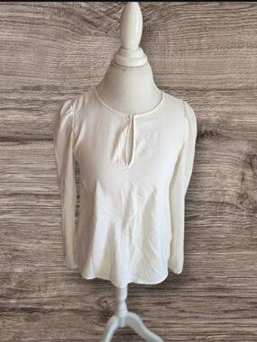 🌸 Express Cream Long Sleeve Keyhole Blouse